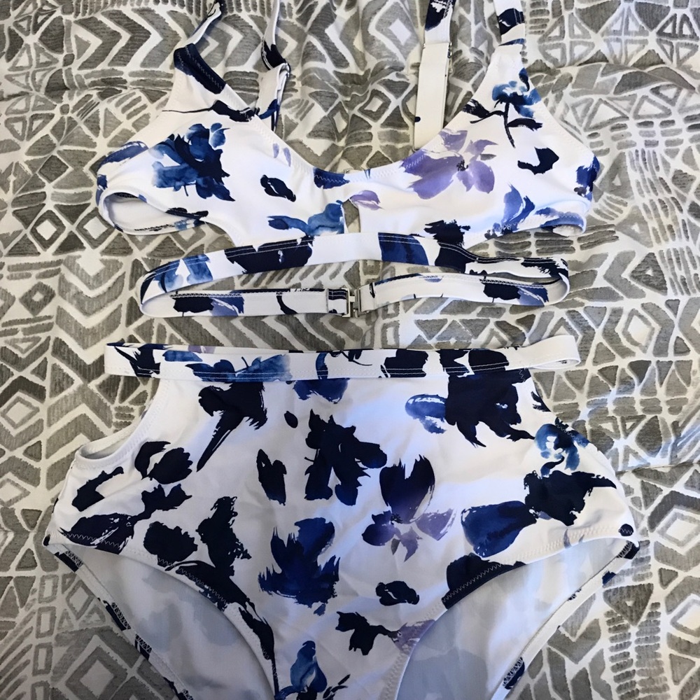 2 piece bathing suit